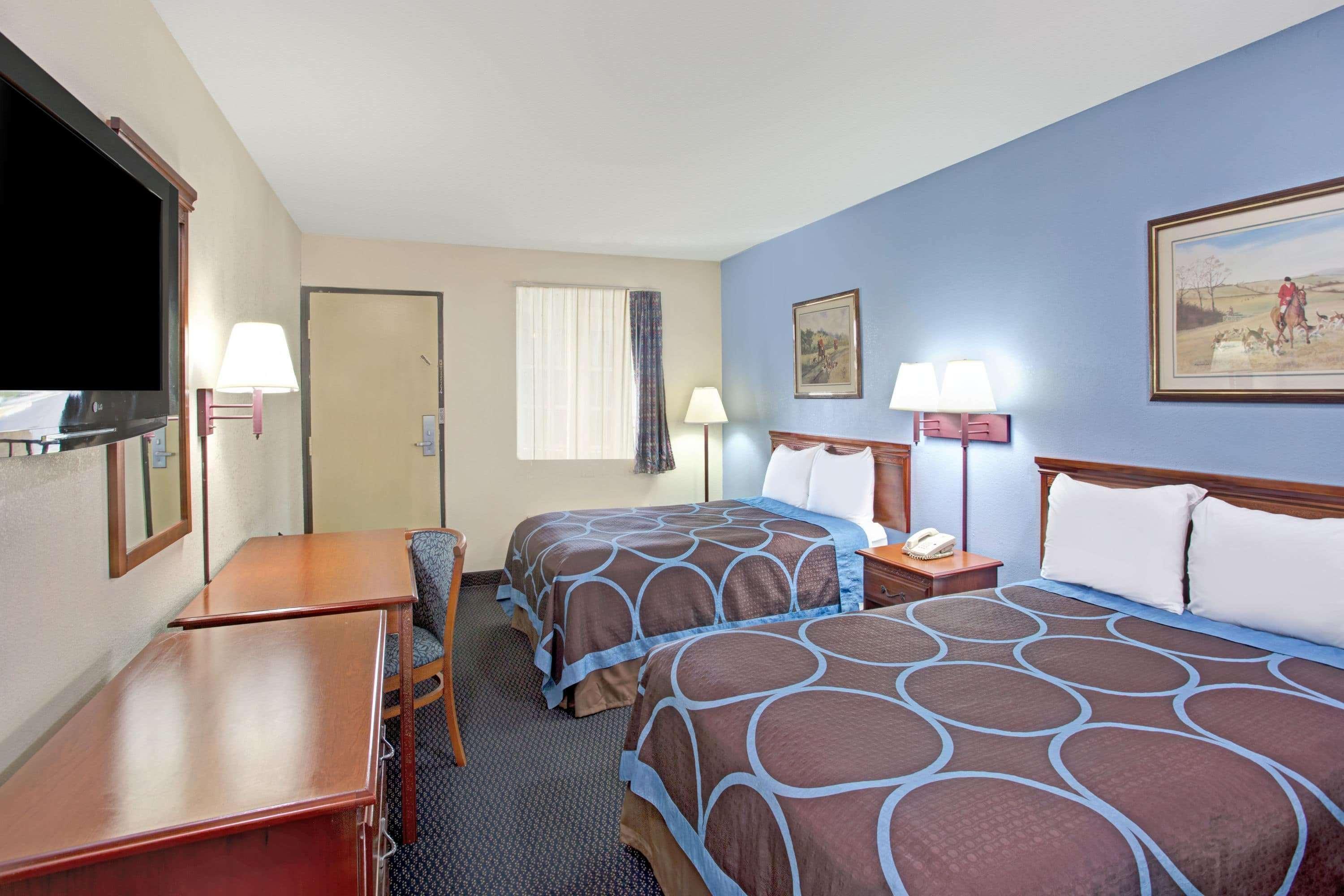 Super 8 By Wyndham Suwanee Hotell Exteriör bild